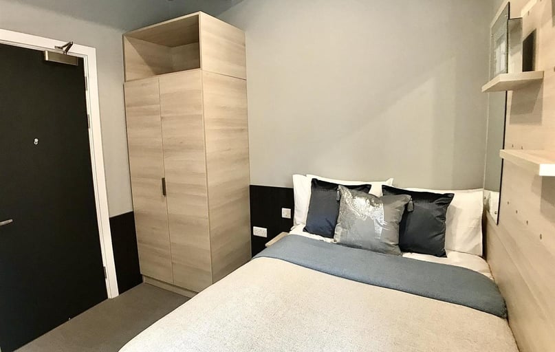 Garden Street, Devonshire Green, Sheffield - Image 1